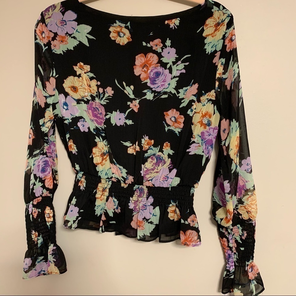 New Wayf Chiffon Black Floral‎ Peplum Top Smocking at Waist and Cuff Size Small